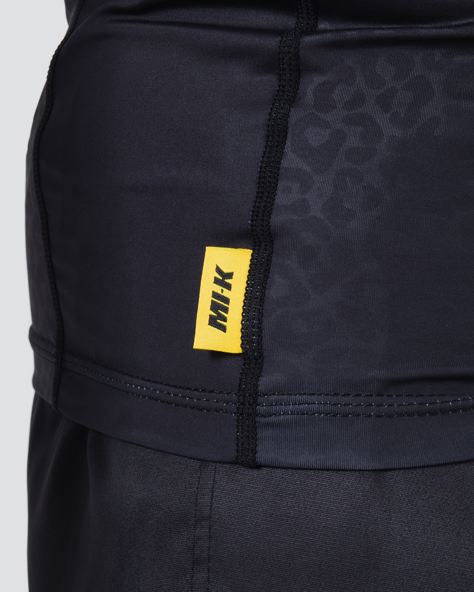 MI-K Roots Onca Pintada Rashguard