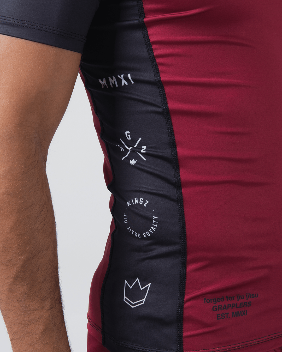Born To Rule S/S Rashguard - Granate