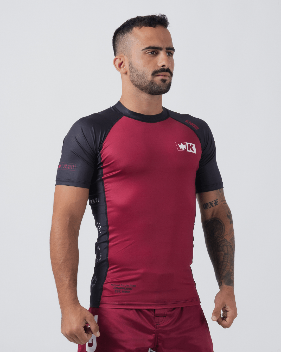Born To Rule S/S Rashguard - Granate