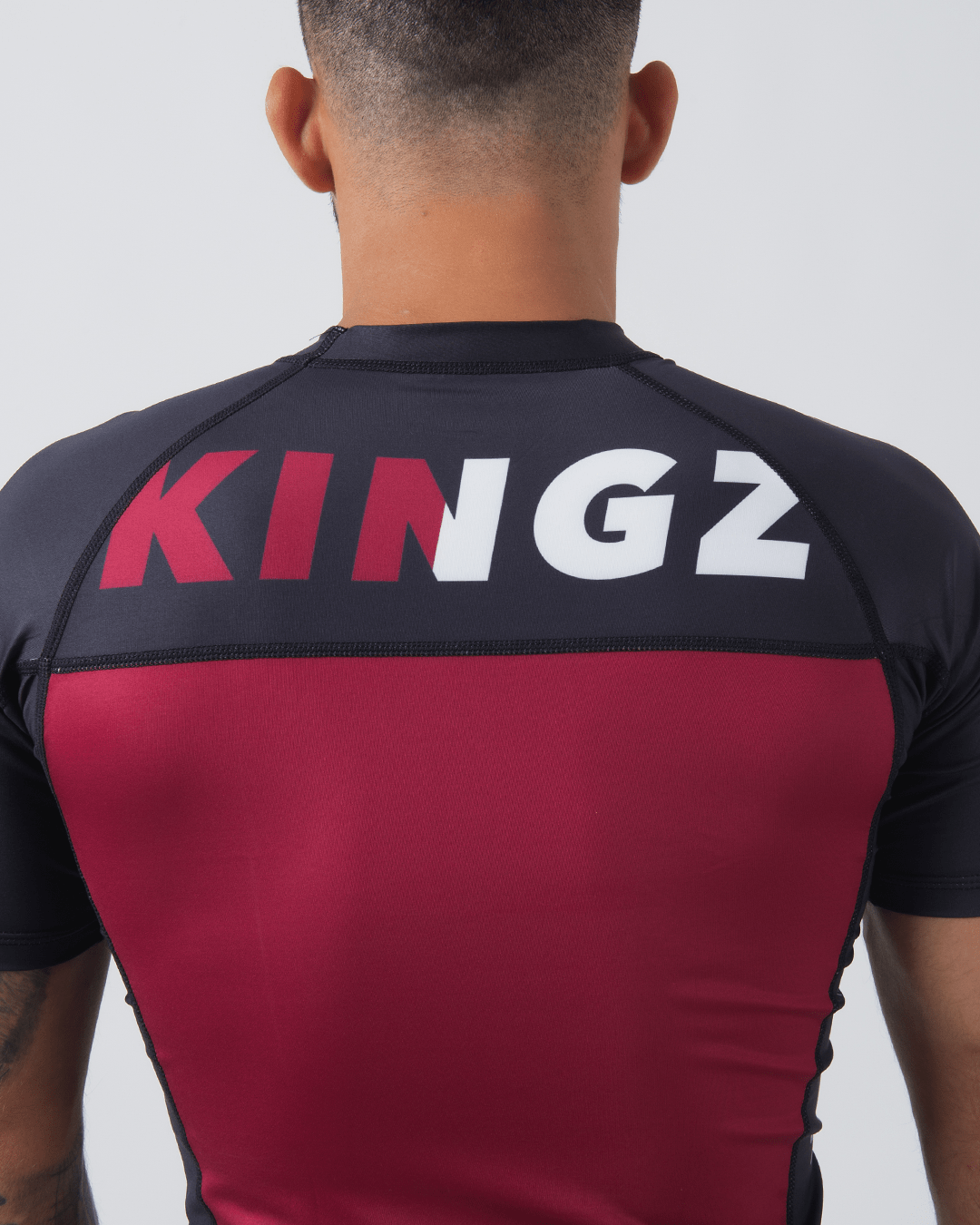 Born To Rule S/S Rashguard - Granate