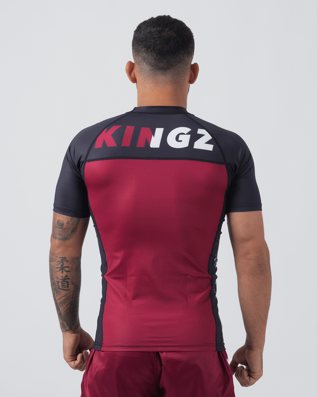 Born To Rule S/S Rashguard - Granate
